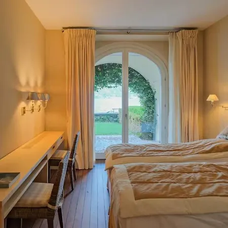 Villa Beautiful Overlooking *