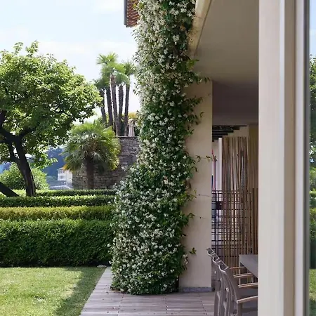Beautiful Overlooking Villa