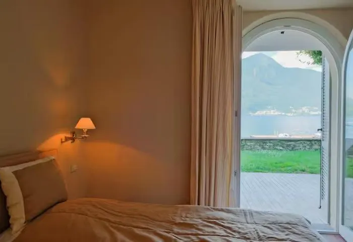 Villa Beautiful Overlooking *